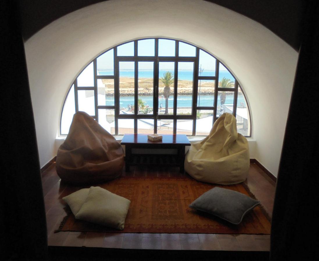 Ema'S Beach And Nightlife House Apartment ลากอส ภายนอก รูปภาพ