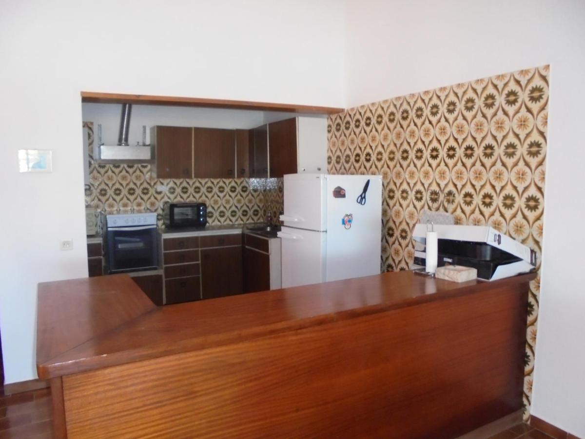 Ema'S Beach And Nightlife House Apartment ลากอส ภายนอก รูปภาพ