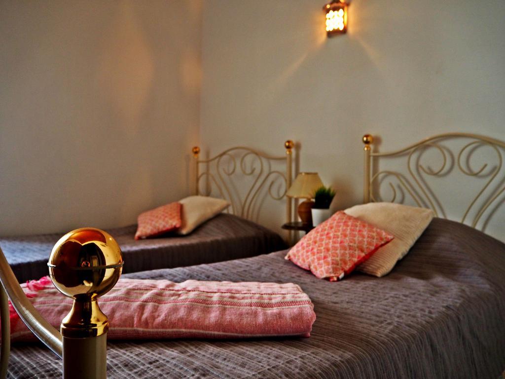 Ema'S Beach And Nightlife House Apartment ลากอส ภายนอก รูปภาพ