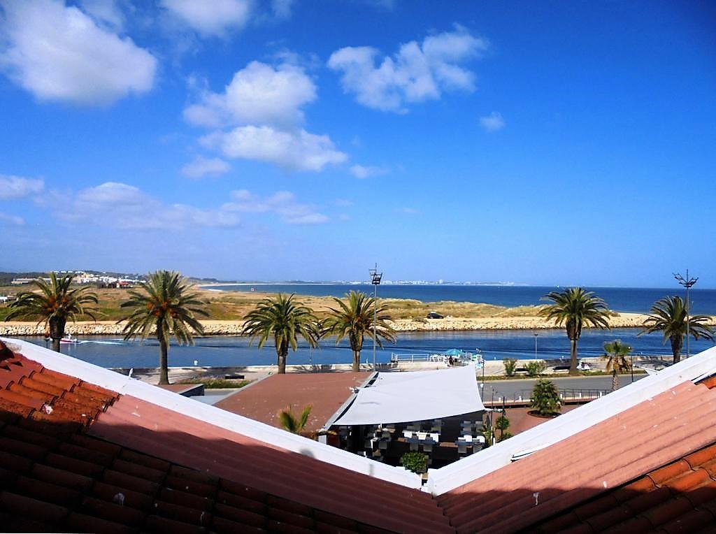 Ema'S Beach And Nightlife House Apartment ลากอส ภายนอก รูปภาพ